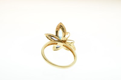 Lot 72 - Gem-set butterfly 9ct gold ring