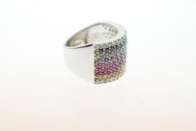Lot 28 - Fancy coloured sapphire and diamond multi-stone 18ct white gold ring