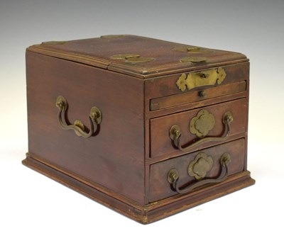 Lot 786 - Chinese box