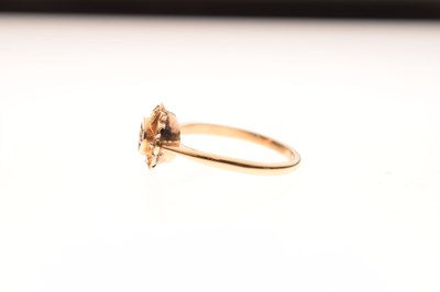 Lot 2 - Unmarked yellow metal ring 2.6g gross approx
