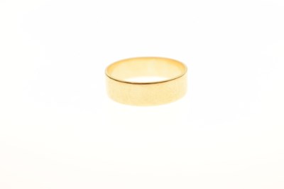 Lot 96 - 18ct gold flat-top wedding band