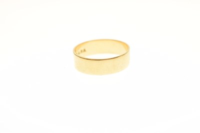 Lot 96 - 18ct gold flat-top wedding band