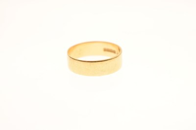 Lot 96 - 18ct gold flat-top wedding band