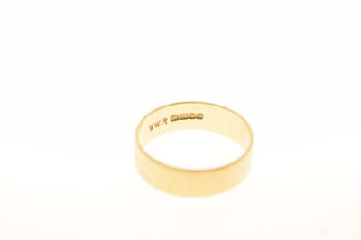 Lot 96 - 18ct gold flat-top wedding band