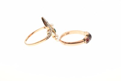 Lot 79 - Emerald, pearl and diamond marquise-shaped yellow and white metal ring