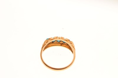 Lot 19 - Edwardian turquoise five stone 18ct yellow gold ring