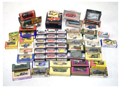 Lot 373 - Quantity of boxed diecast model cars