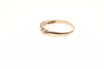 Lot 13 - 18ct five-stone diamond ring