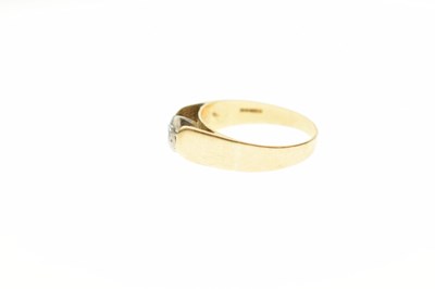 Lot 14 - 18ct yellow gold and solitaire diamond ring