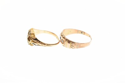 Lot 86 - Victorian seed pearl and rose cut diamond 15ct gold mourning ring