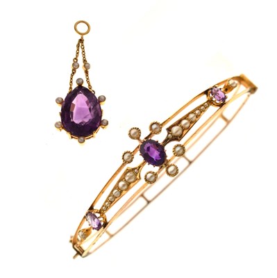 Lot 51 - Late 19th / early 20th century amethyst and pearl 15ct yellow gold pendant
