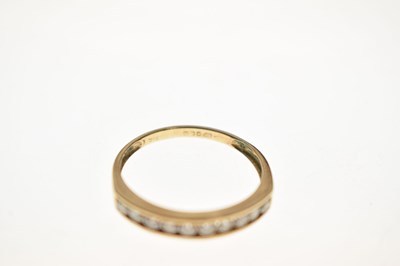 Lot 87 - Three 9ct gold rings