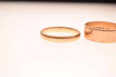 Lot 87 - Three 9ct gold rings