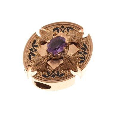 Lot 57 - Amethyst set unmarked chain slide piece