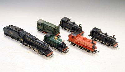 Lot 368 - Assorted locos and Horby, Dublo, Wren, etc