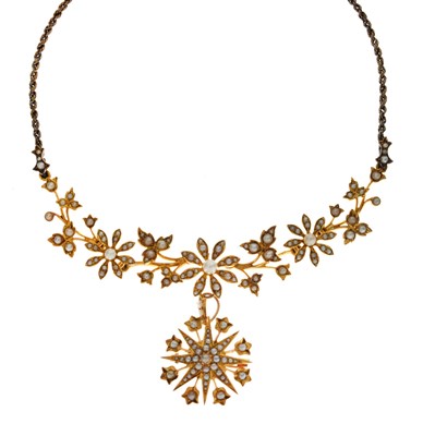 Lot 50 - Edwardian pearl yellow gold pendant necklace