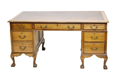 Lot 467 - Early 20th century mahogany kneehole desk