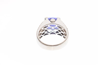 Lot 16 - Tanzanite and diamond 18ct white gold ring