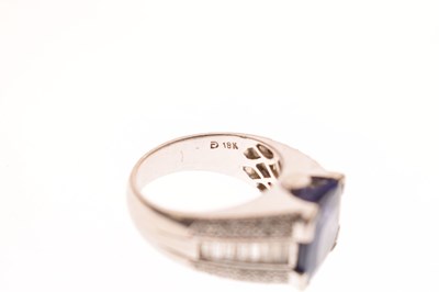 Lot 16 - Tanzanite and diamond 18ct white gold ring