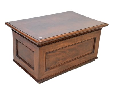 Lot 613 - 19th Century mahogany wine cooler, lined