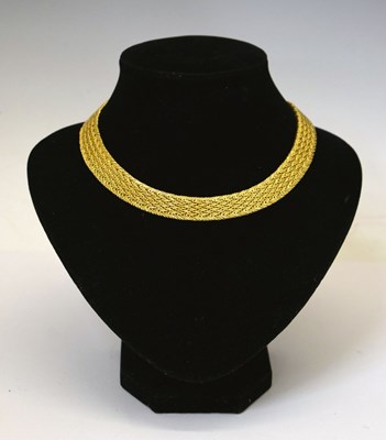 Lot 42 - Mid 20th century French 18ct (750) collar necklace of heavy gauge, 85.2g approx