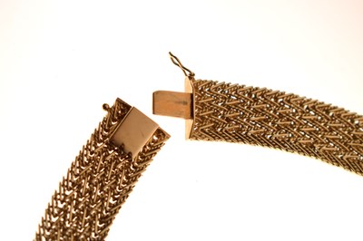 Lot 42 - Mid 20th century French 18ct (750) collar necklace of heavy gauge, 85.2g approx