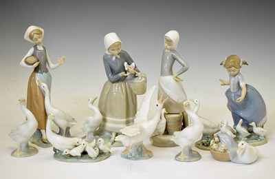 Lot 289 - Nine Lladro figures, etc