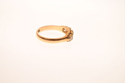 Lot 9 - Diamond 18ct yellow gold ring
