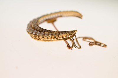 Lot 29 - Victorian 15ct gold pearl crescent brooch
