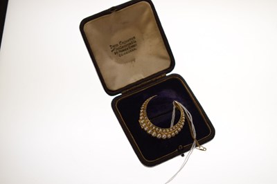 Lot 29 - Victorian 15ct gold pearl crescent brooch