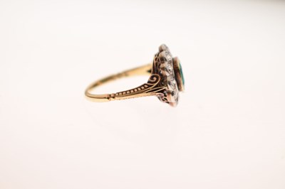 Lot 20 - Early 20th century emerald and diamond 18ct yellow gold cluster ring