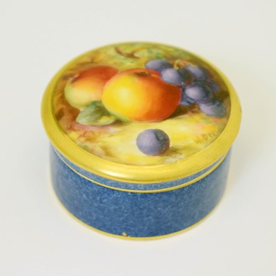 Lot 644 - Royal Worcester porcelain trinket box and cover