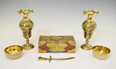 Lot 686 - Assorted Eastern brassware