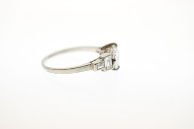 Lot 2 - Art Deco diamond ring