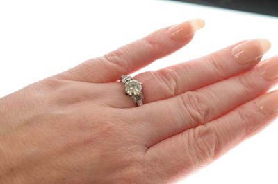 Lot 2 - Art Deco diamond ring