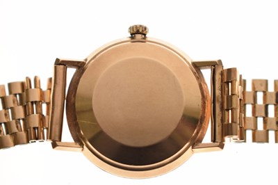 Lot 90 - Omega - Gentleman's 1970s 9ct gold bracelet watch