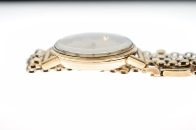 Lot 90 - Omega - Gentleman's 1970s 9ct gold bracelet watch