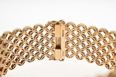 Lot 51 - 9ct gold mesh bracelet