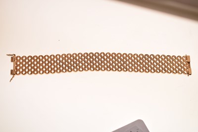 Lot 51 - 9ct gold mesh bracelet