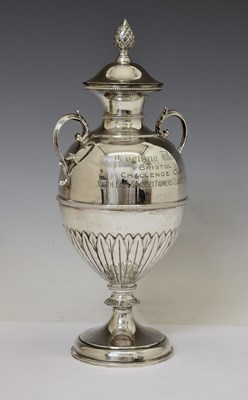 Lot 141 - George V silver pedestal trophy urn - 'Evening World Bristol Challenge Cup'