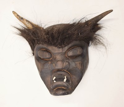 Lot 527 - Carved hardwood tribal mask