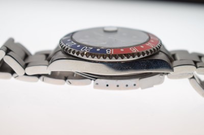 Lot 77 - Rolex - Gentleman's GMT Master II Superlative Chronometer, ref.16710