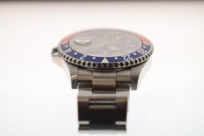 Lot 77 - Rolex - Gentleman's GMT Master II Superlative Chronometer, ref.16710