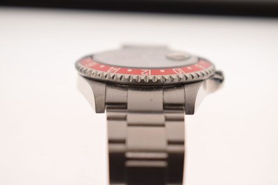 Lot 77 - Rolex - Gentleman's GMT Master II Superlative Chronometer, ref.16710