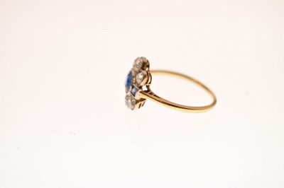Lot 15 - Art Deco sapphire and diamond flower head cluster ring