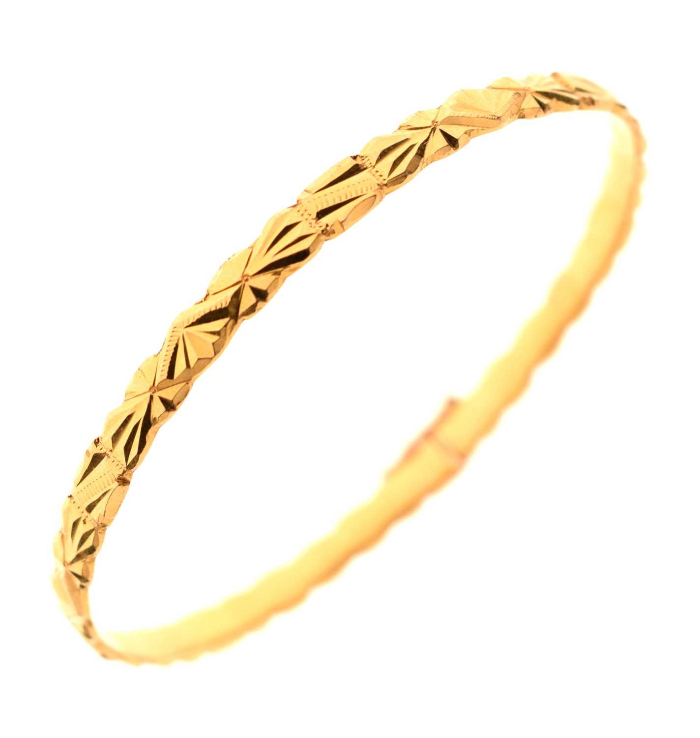 Lot 58 - 22ct gold bangle