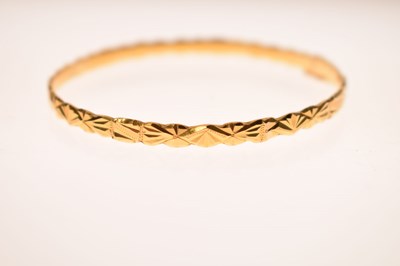 Lot 58 - 22ct gold bangle