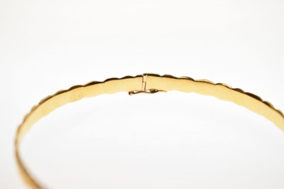 Lot 58 - 22ct gold bangle