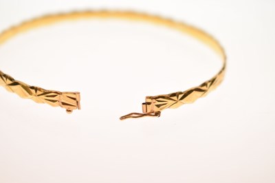 Lot 58 - 22ct gold bangle
