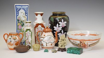 Lot 672 - Group of Chinese and Japanese ceramics etc